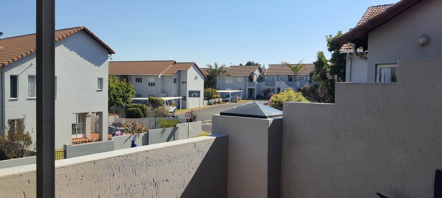 1 Bedroom Property for Sale in Eden Glen Gauteng