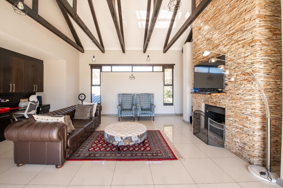 To Let 4 Bedroom Property for Rent in Copperleaf Estate Gauteng