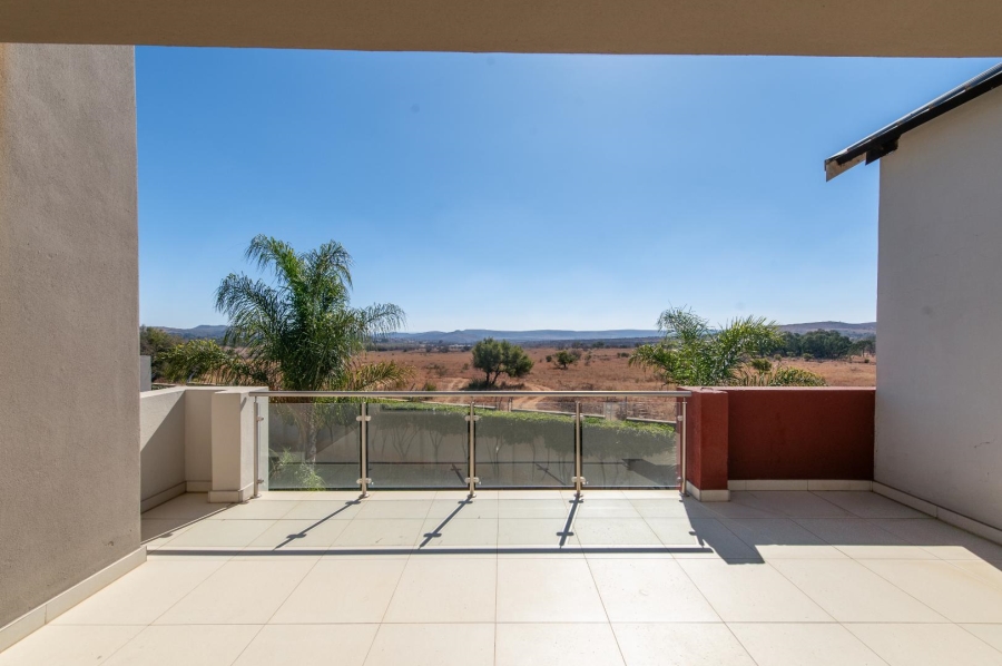 To Let 4 Bedroom Property for Rent in Copperleaf Estate Gauteng