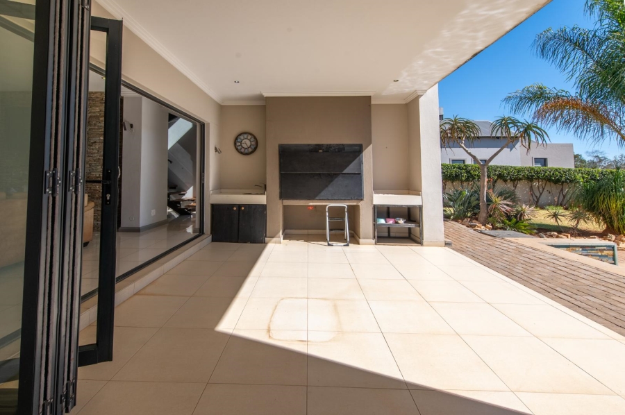 To Let 4 Bedroom Property for Rent in Copperleaf Estate Gauteng