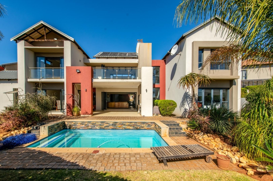 To Let 4 Bedroom Property for Rent in Copperleaf Estate Gauteng