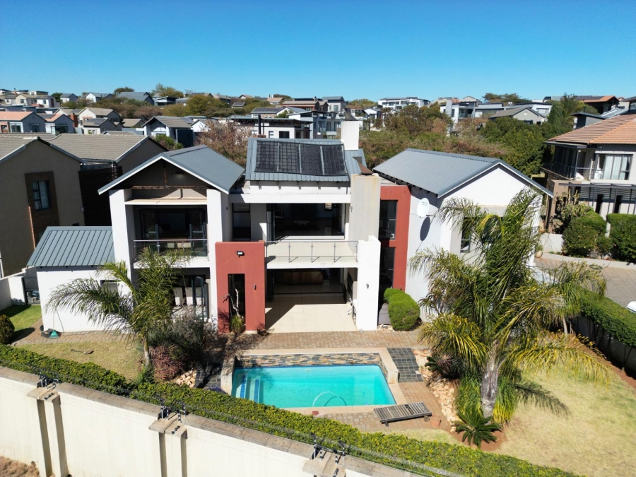 4 Bedroom Property for Sale in Copperleaf Estate Gauteng