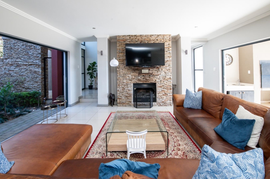 4 Bedroom Property for Sale in Copperleaf Estate Gauteng