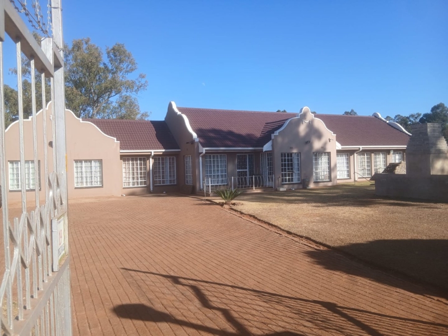 4 Bedroom Property for Sale in Randfontein South Gauteng