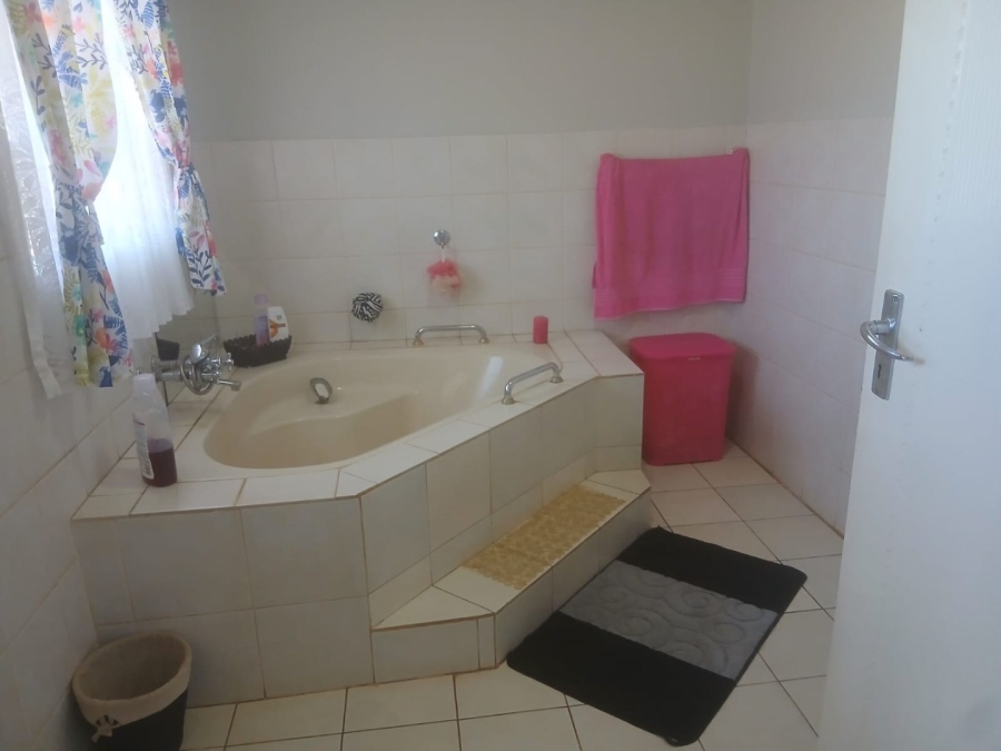 4 Bedroom Property for Sale in Randfontein South Gauteng