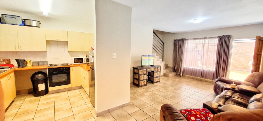 2 Bedroom Property for Sale in Annlin Gauteng