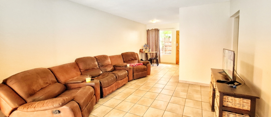 2 Bedroom Property for Sale in Annlin Gauteng