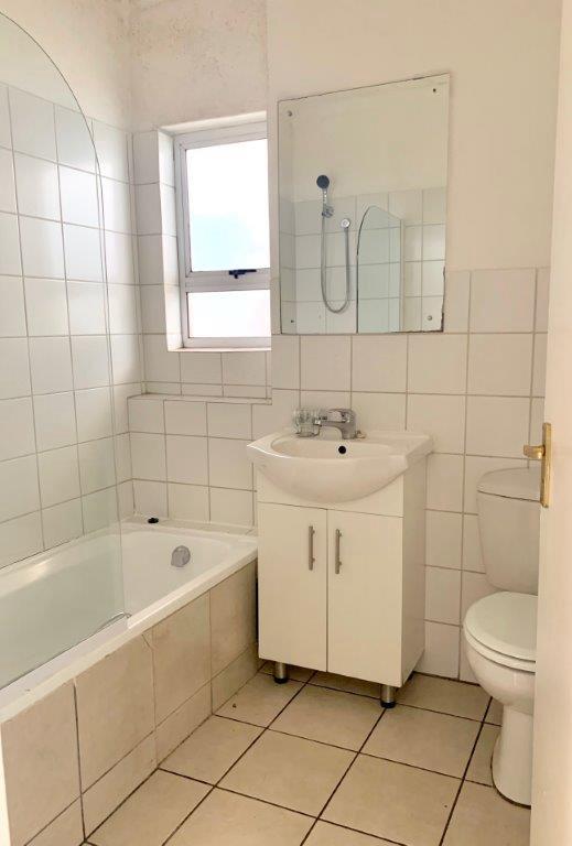 To Let 2 Bedroom Property for Rent in Bryanston Gauteng