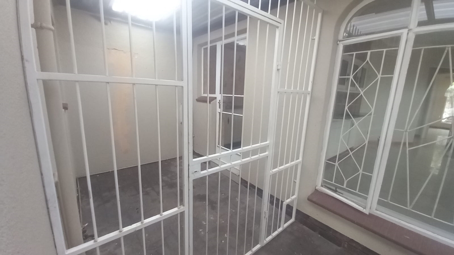 2 Bedroom Property for Sale in Rant En Dal Gauteng