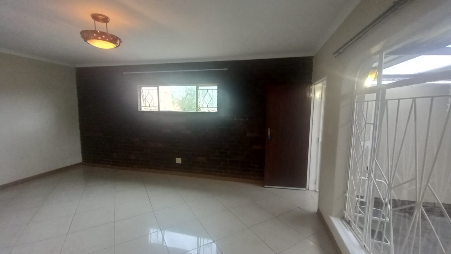 2 Bedroom Property for Sale in Rant En Dal Gauteng