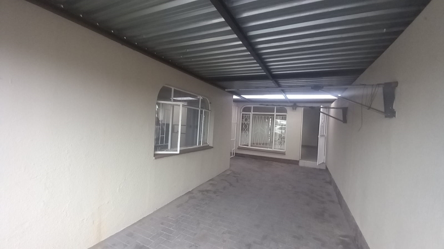 2 Bedroom Property for Sale in Rant En Dal Gauteng
