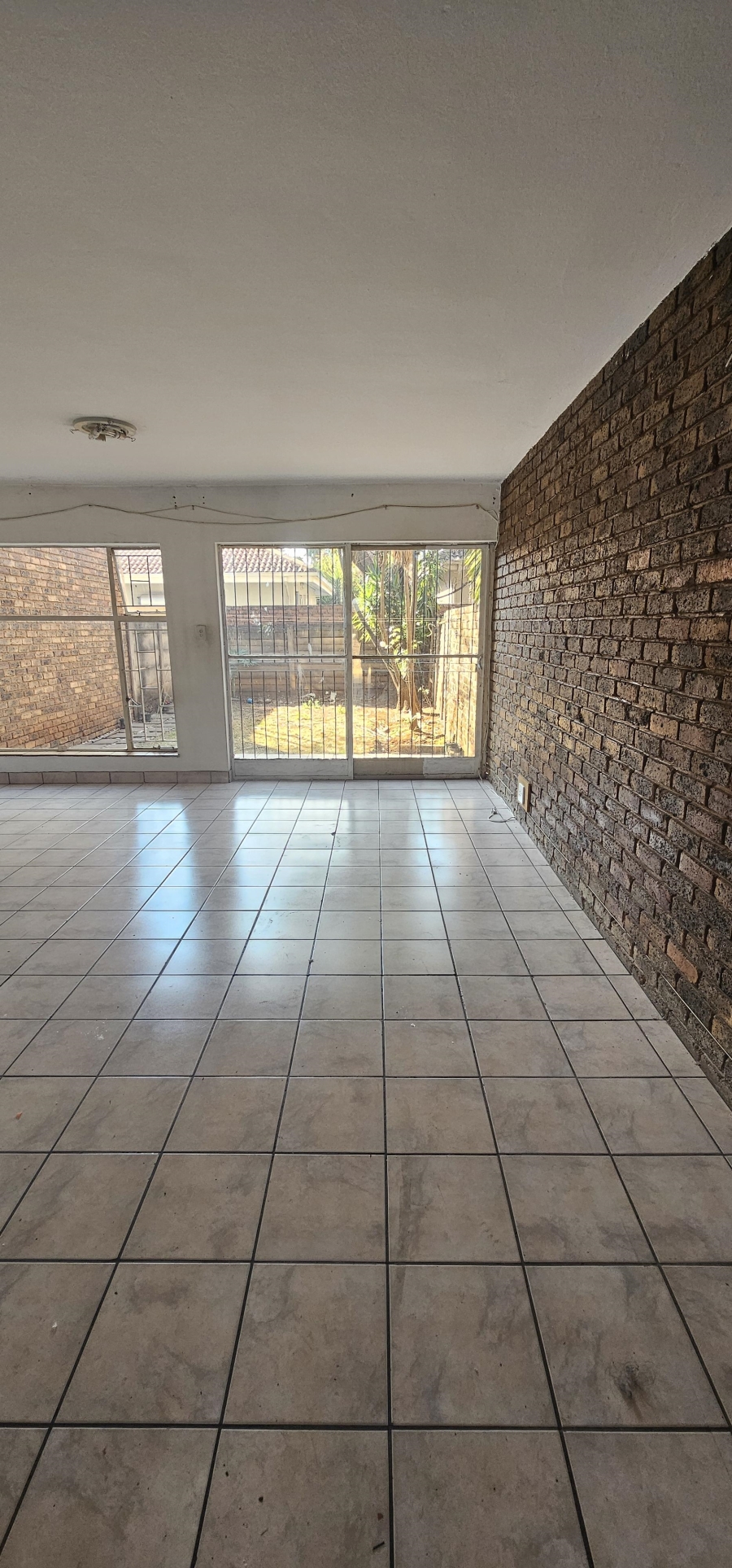 To Let 3 Bedroom Property for Rent in Erasmia Gauteng