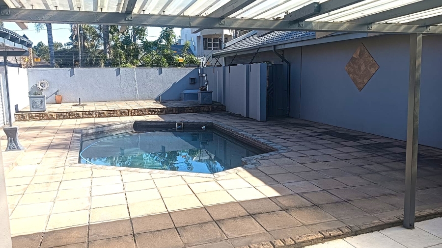 5 Bedroom Property for Sale in Edleen Gauteng