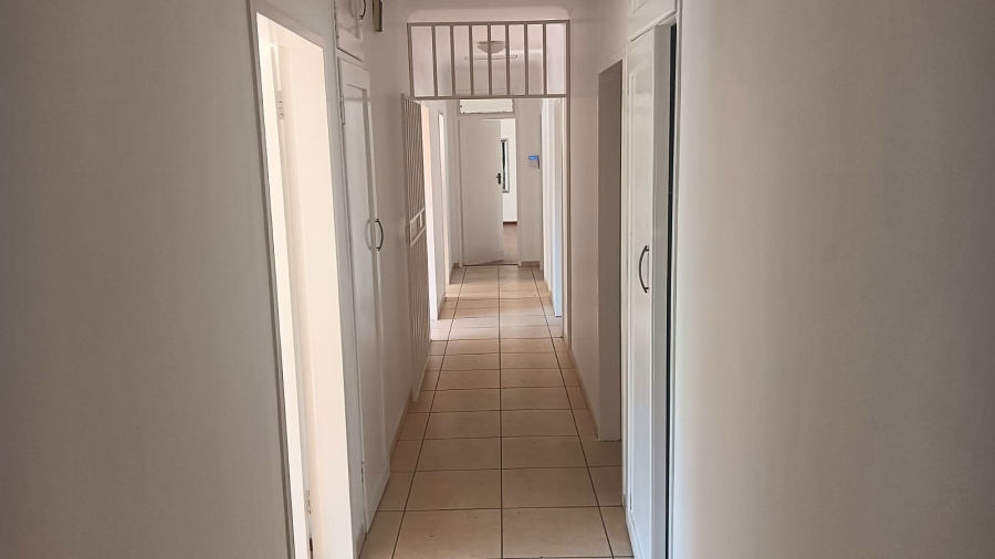5 Bedroom Property for Sale in Edleen Gauteng