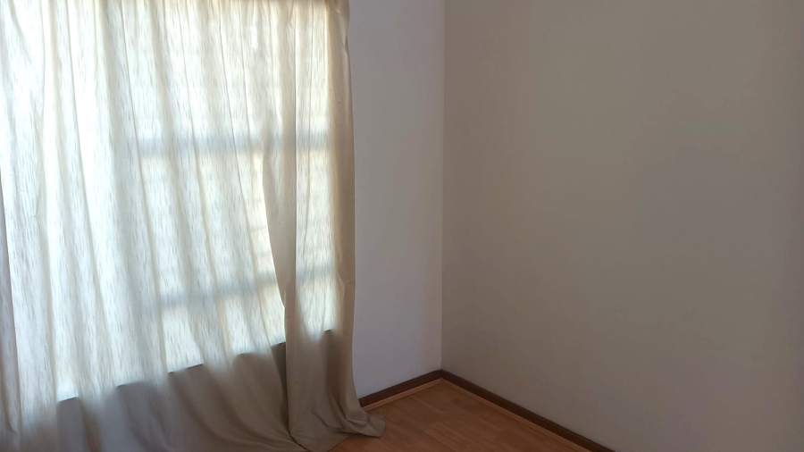 5 Bedroom Property for Sale in Edleen Gauteng
