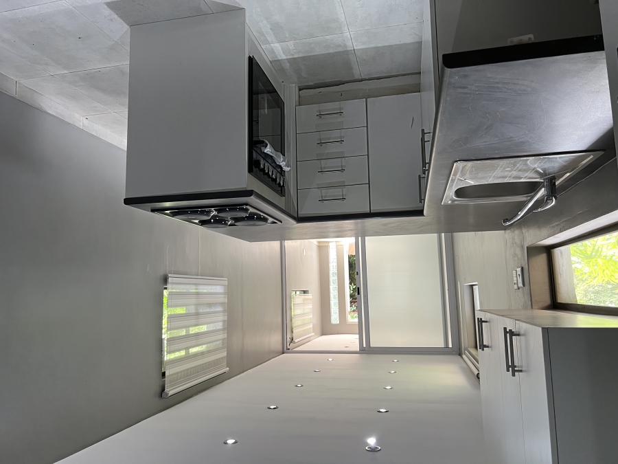 To Let 2 Bedroom Property for Rent in Lyndhurst Gauteng