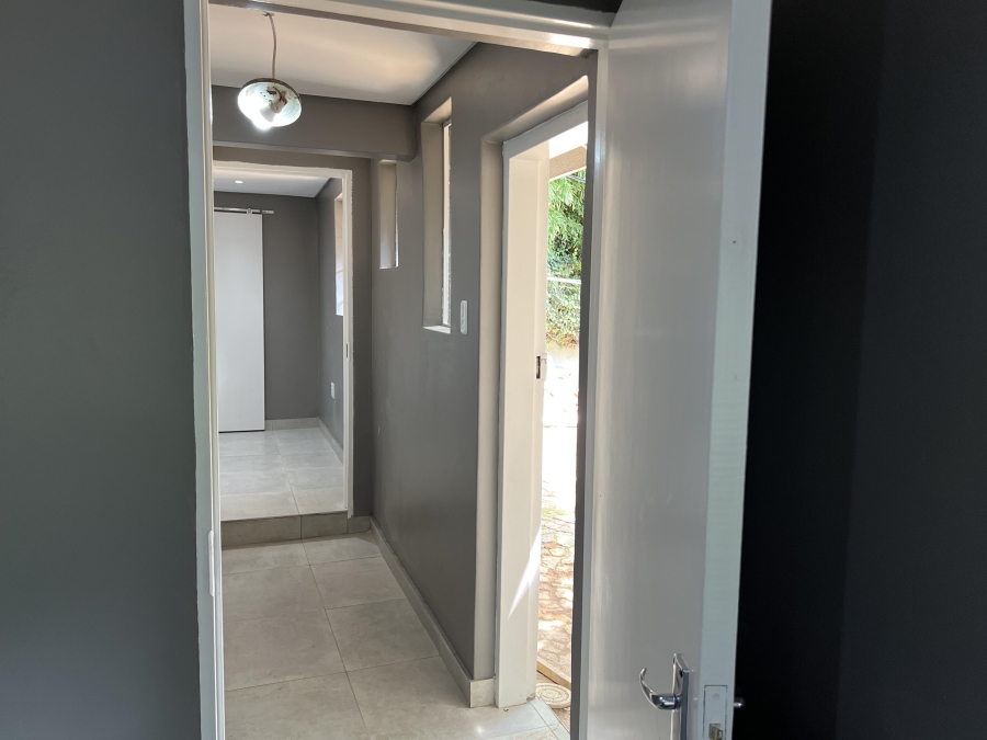 To Let 2 Bedroom Property for Rent in Lyndhurst Gauteng