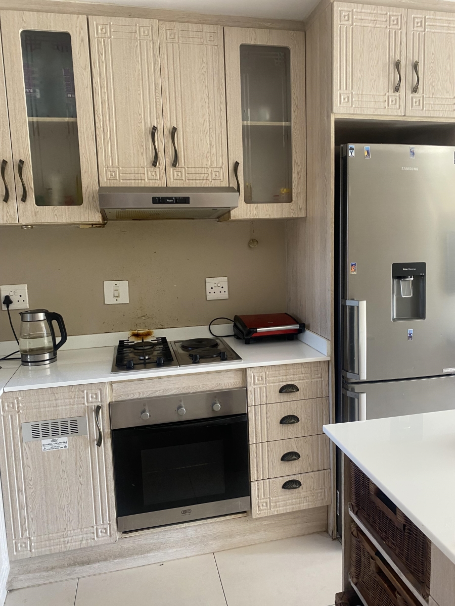 2 Bedroom Property for Sale in Ridgeway Gauteng
