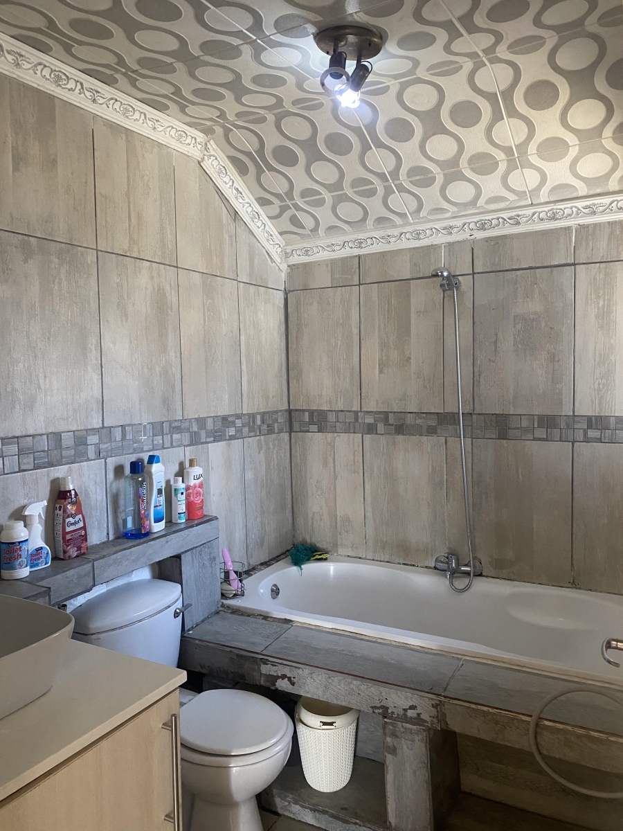 2 Bedroom Property for Sale in Ridgeway Gauteng