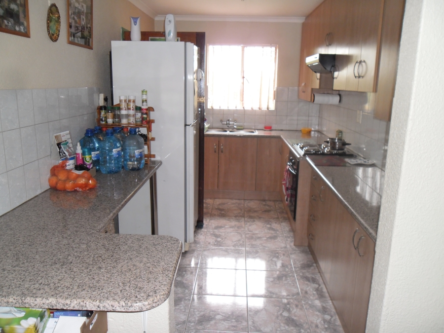 3 Bedroom Property for Sale in Heuweloord Gauteng
