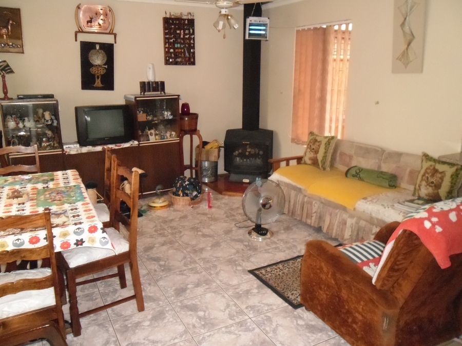 3 Bedroom Property for Sale in Heuweloord Gauteng