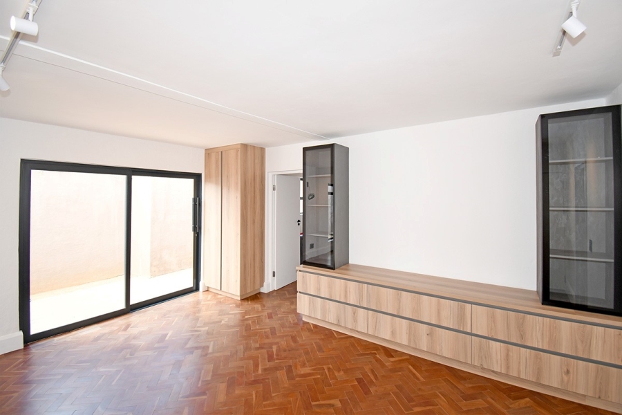 4 Bedroom Property for Sale in Atholl Gauteng