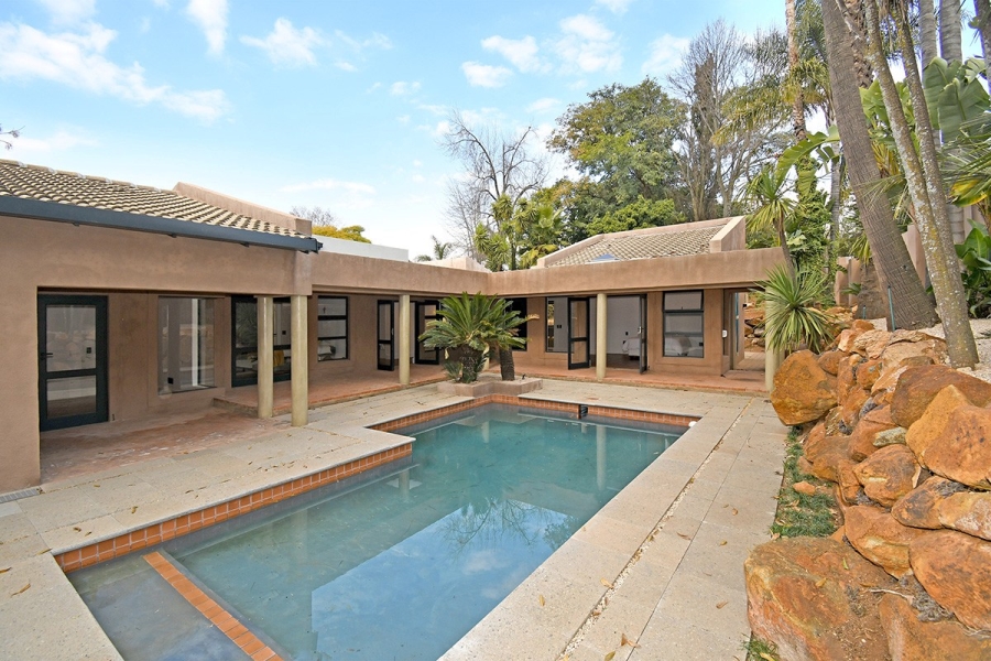 4 Bedroom Property for Sale in Atholl Gauteng