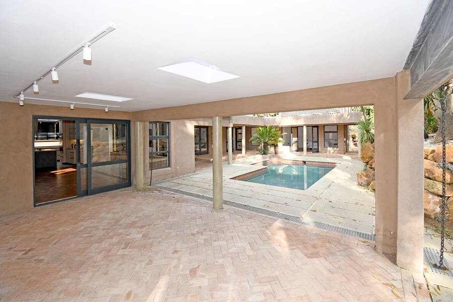 4 Bedroom Property for Sale in Atholl Gauteng