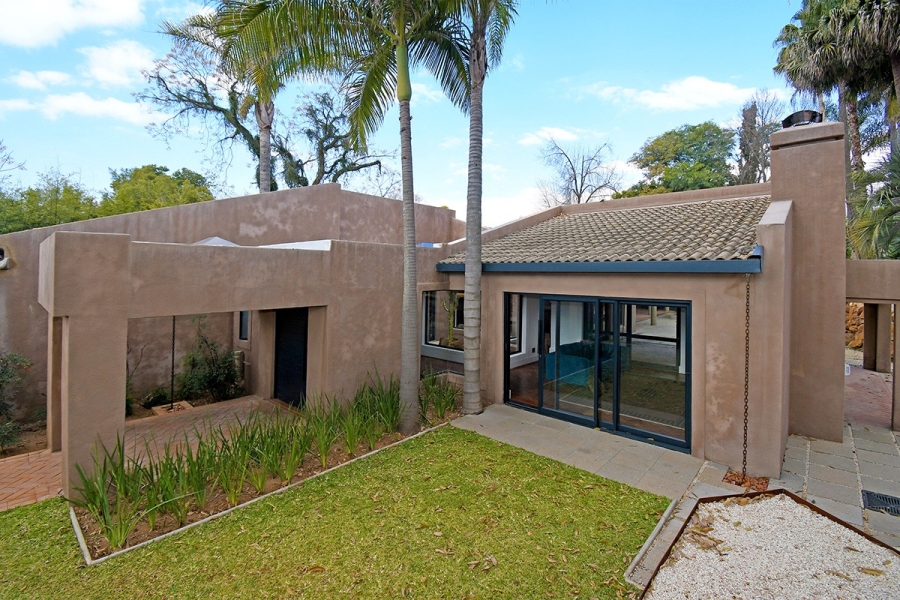 4 Bedroom Property for Sale in Atholl Gauteng
