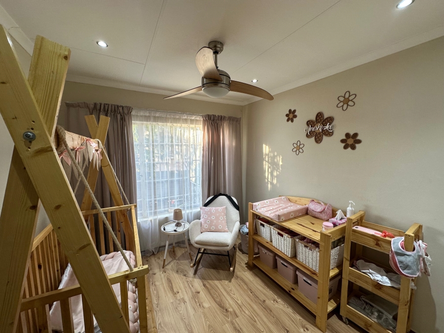2 Bedroom Property for Sale in Florauna Gauteng