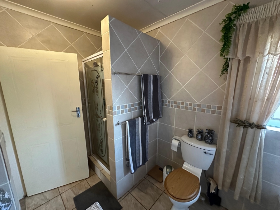 2 Bedroom Property for Sale in Florauna Gauteng