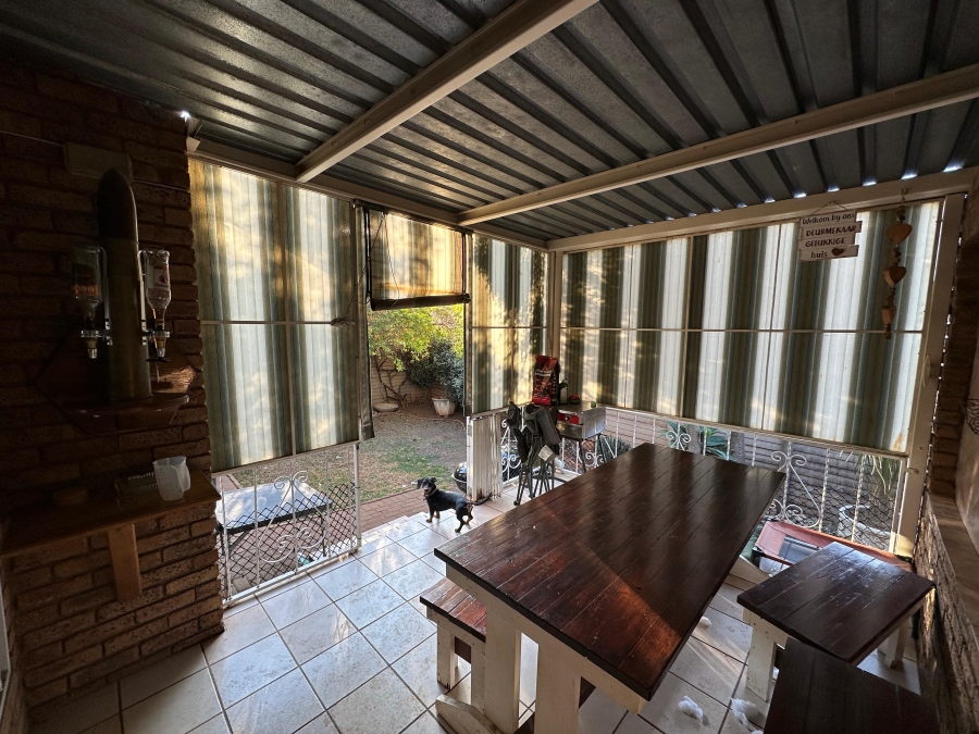 2 Bedroom Property for Sale in Florauna Gauteng