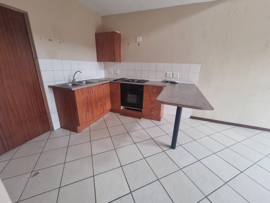 2 Bedroom Property for Sale in Honeypark Gauteng