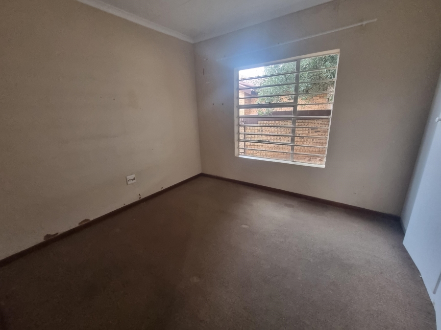 2 Bedroom Property for Sale in Honeypark Gauteng