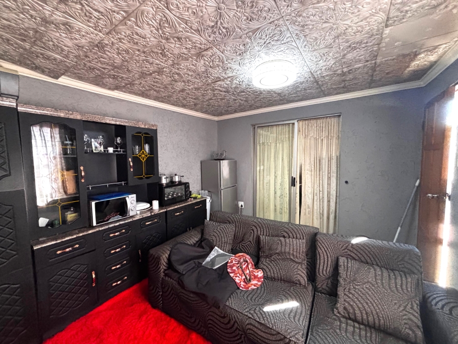 1 Bedroom Property for Sale in Tsakane Ext 12 Gauteng