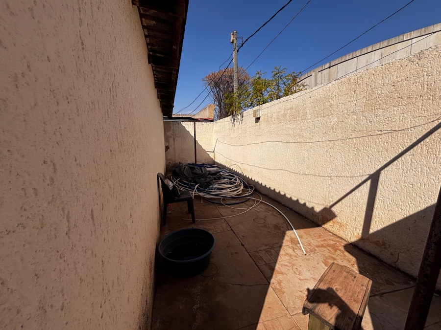 1 Bedroom Property for Sale in Tsakane Ext 12 Gauteng