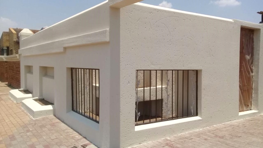 1 Bedroom Property for Sale in Tsakane Ext 12 Gauteng