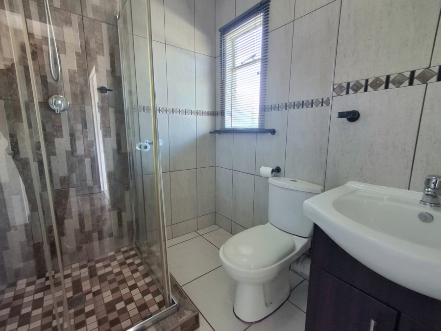 1 Bedroom Property for Sale in Eden Glen Gauteng