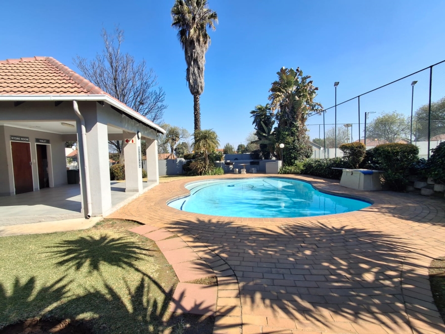 1 Bedroom Property for Sale in Eden Glen Gauteng