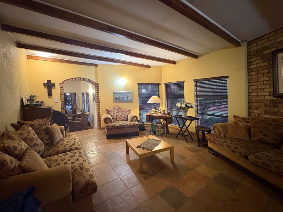 9 Bedroom Property for Sale in Wonderboom Gauteng