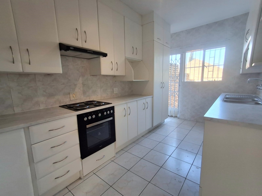 3 Bedroom Property for Sale in Eden Glen Gauteng