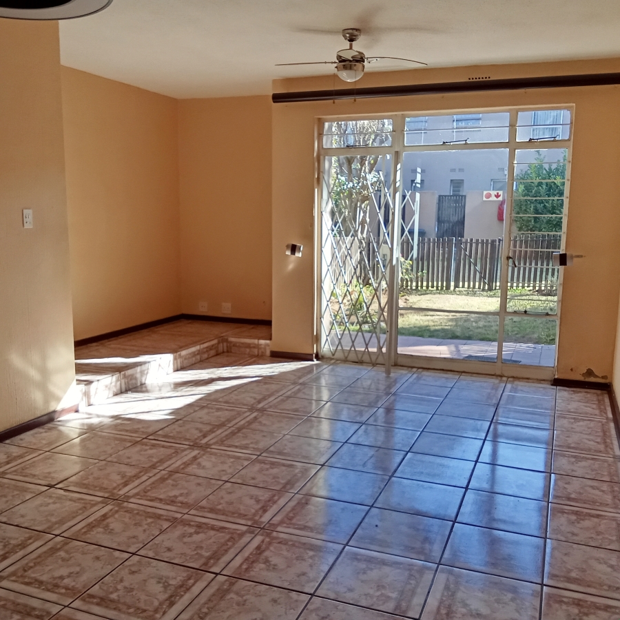 2 Bedroom Property for Sale in Florida Gauteng