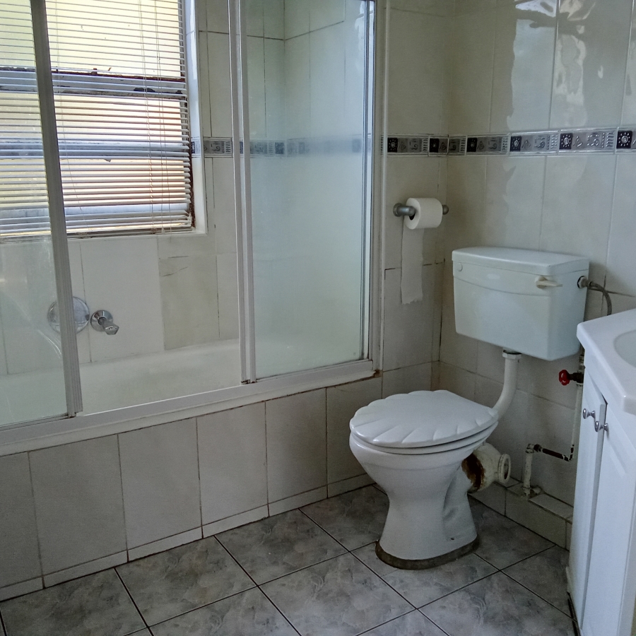 2 Bedroom Property for Sale in Florida Gauteng