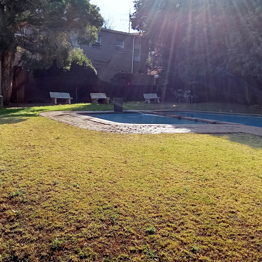 2 Bedroom Property for Sale in Florida Gauteng