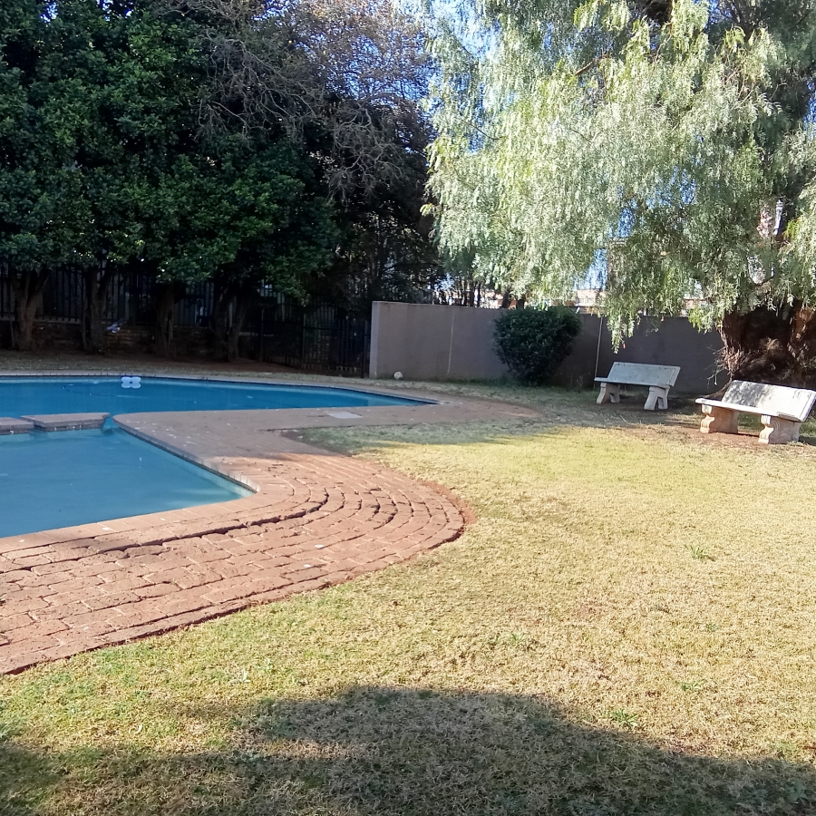 2 Bedroom Property for Sale in Florida Gauteng