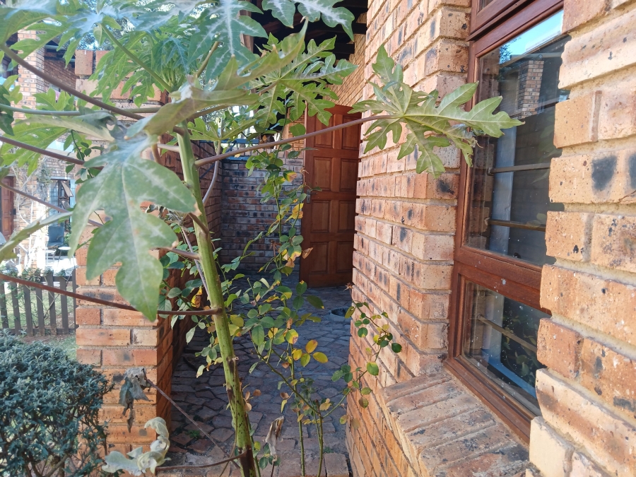 To Let 2 Bedroom Property for Rent in North Riding AH Gauteng