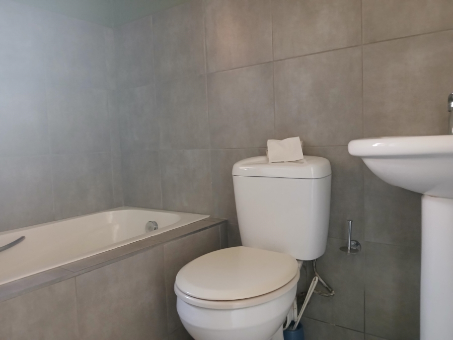 To Let 2 Bedroom Property for Rent in North Riding AH Gauteng