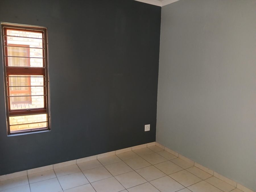 To Let 2 Bedroom Property for Rent in North Riding AH Gauteng