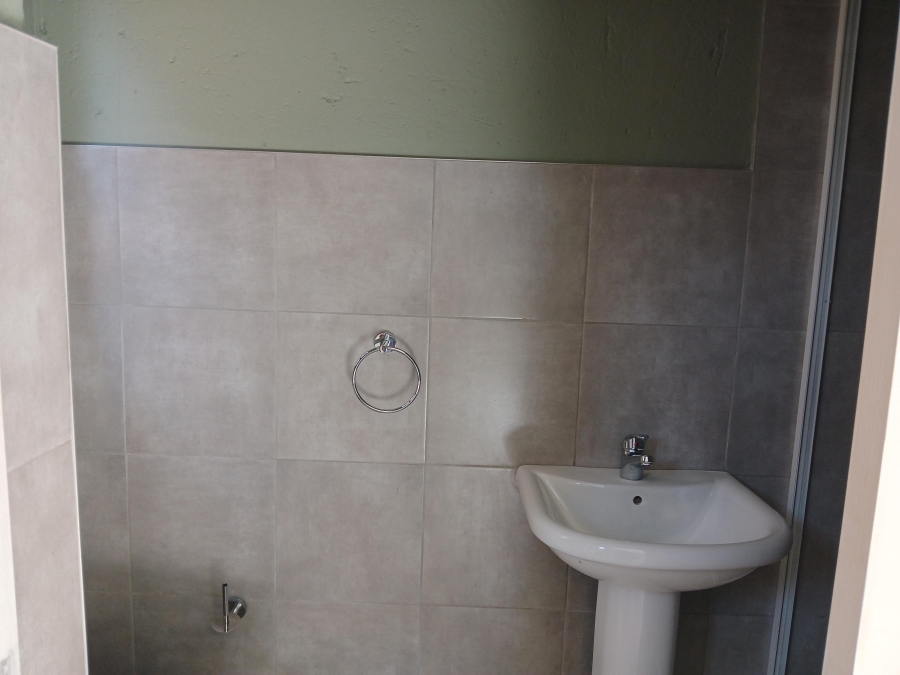 To Let 2 Bedroom Property for Rent in North Riding AH Gauteng