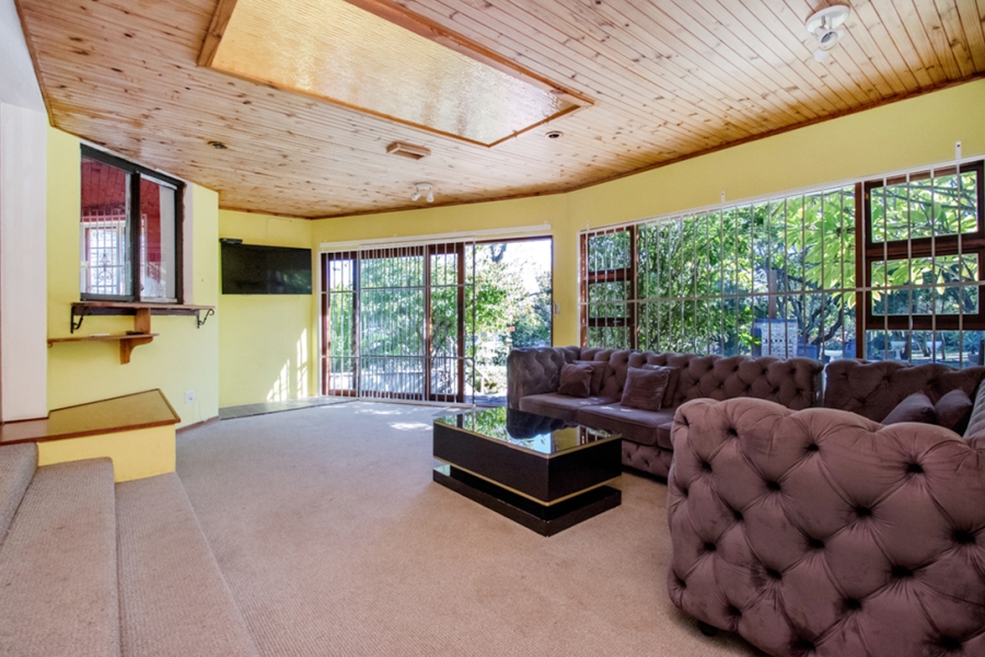 To Let 5 Bedroom Property for Rent in Vandia Grove Gauteng
